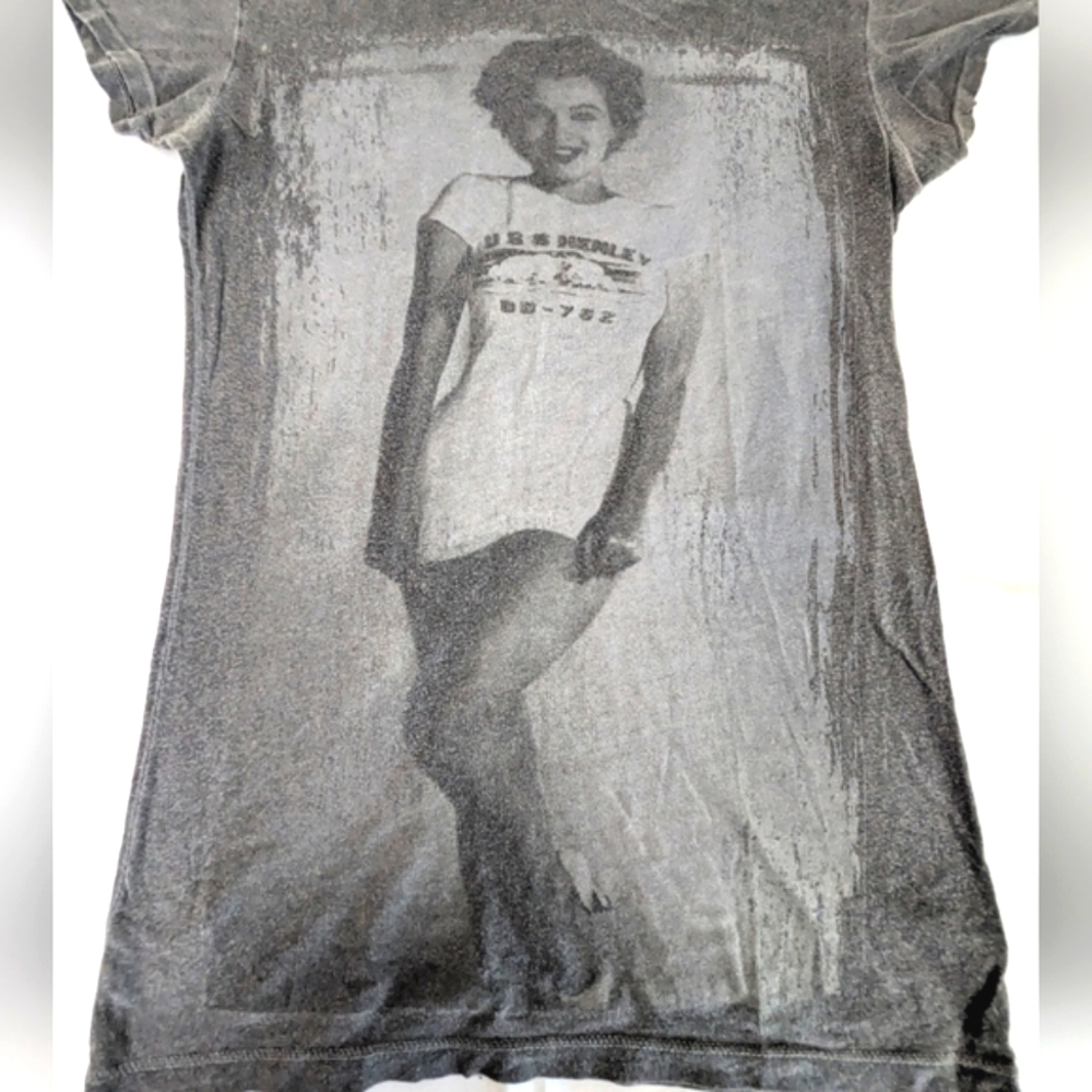 Marilyn Monroe Gradient Grey Tee Shirt Small